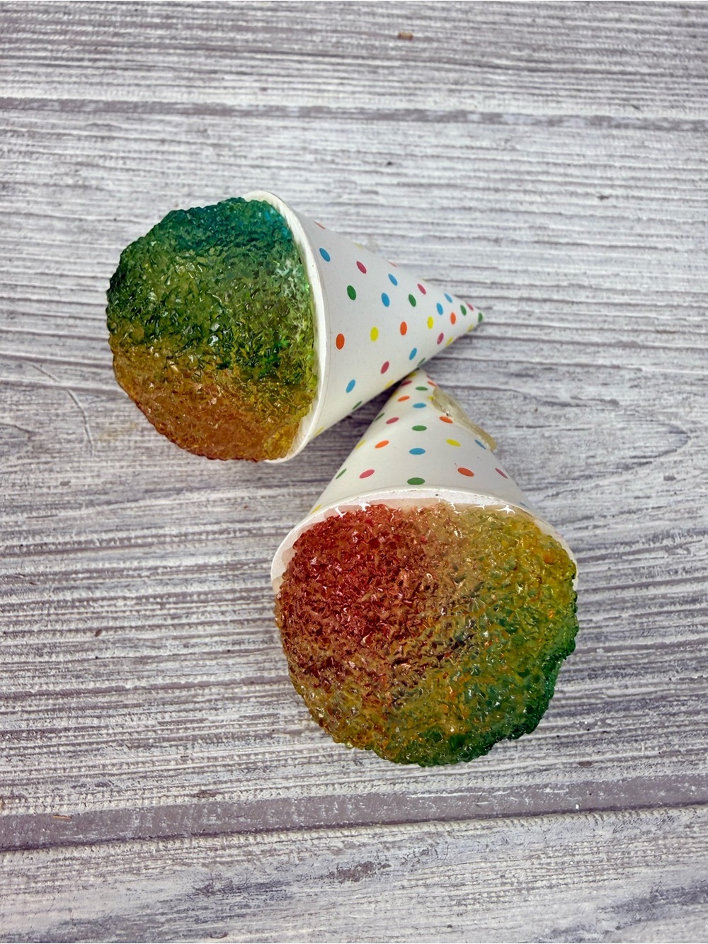 Very rare hard to find cute snow cone salt and pepper shakers kitchen decoration